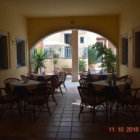 העיירה רתימנו Vecchio Hotel מראה חיצוני תמונה