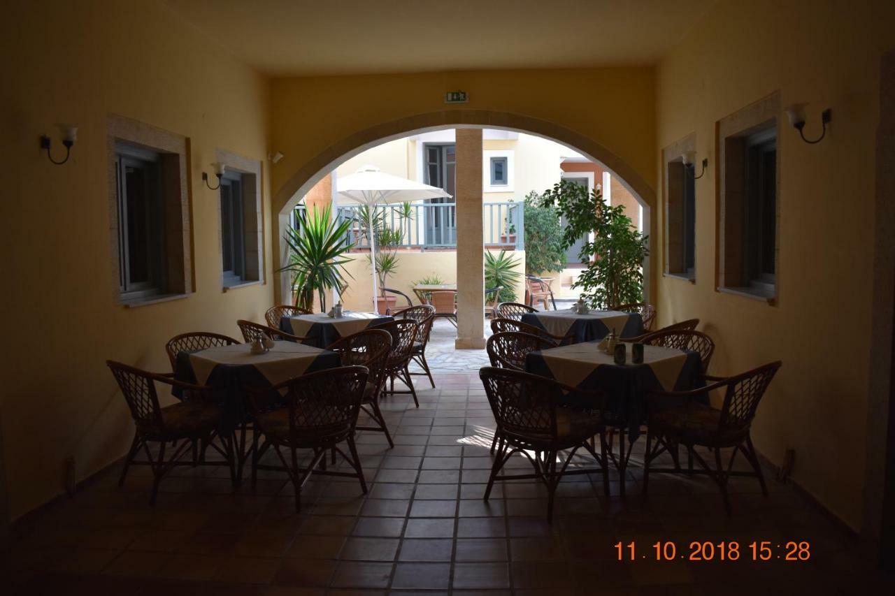 העיירה רתימנו Vecchio Hotel מראה חיצוני תמונה
